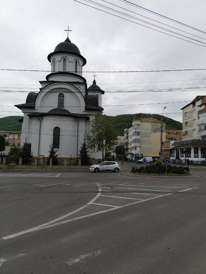Apartament Asr Piatra Neamţ Buitenkant foto